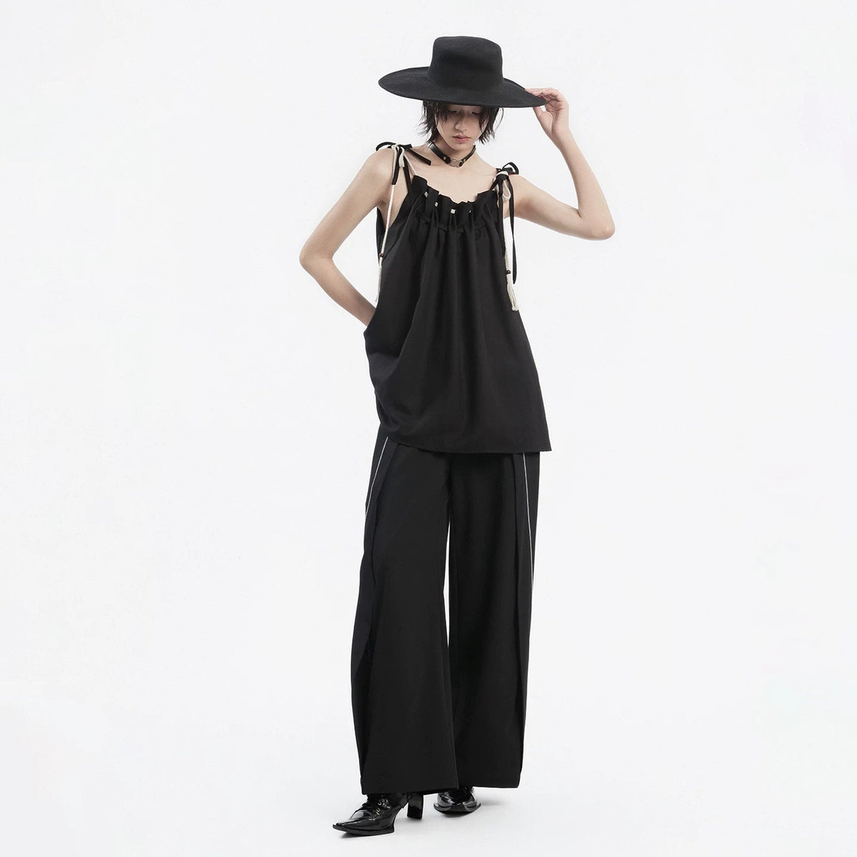 Lapargay Loose Sleeveless Camisole Top Adjustable Straps Pleated Design L78200103V - Lapargay