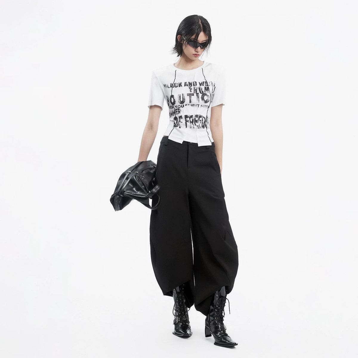 Lapargay round-neck short-sleeve T-shirt with slim waist-cinching fit and visible seam line design L78200223V - Lapargay