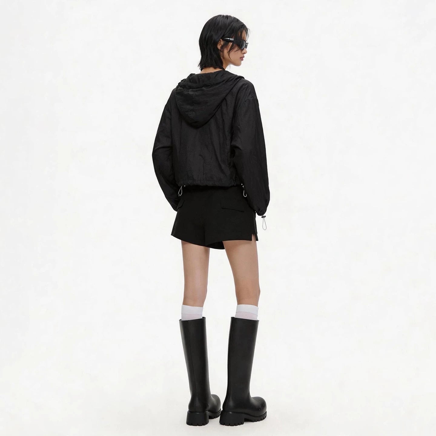 Lapargay short hooded jacket, lightweight and breathable, color-block details, multi-pocket design L75201202C - Lapargay