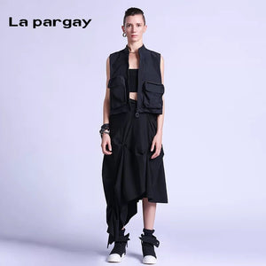 Lapargay short sleeveless vest 2026 spring new women's black personality fashion casual design top - Lapargay