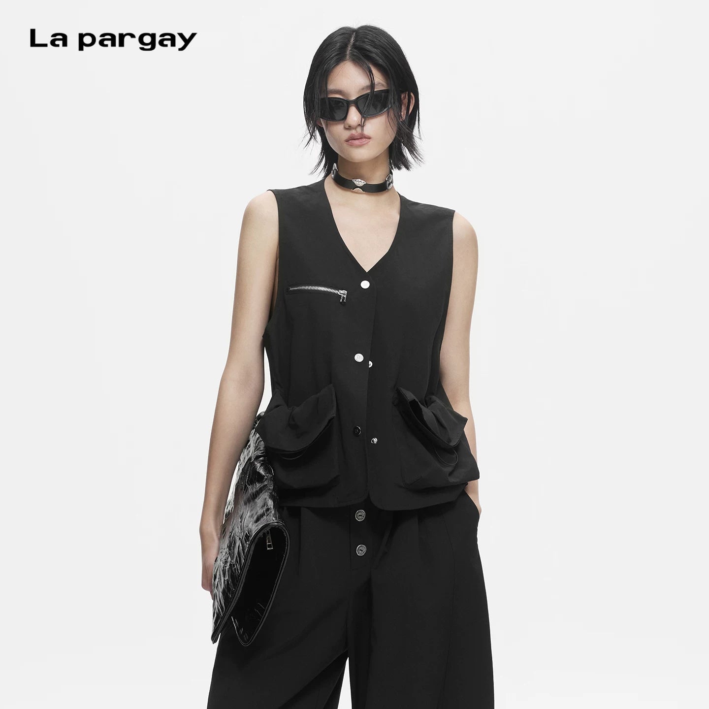 Lapargay V-Neck Single Button Vest Three-Dimensional Large Pockets Metal Zipper Design L78201404V - Lapargay