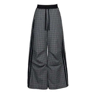 Lapargay Vintage Black and White Plaid Side Contrast Loose Wide-Leg Casual Pants L78202901S - Lapargay